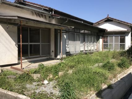 空き家放置で固定資産税が上がる?50万円の過料が課せられる可能性も